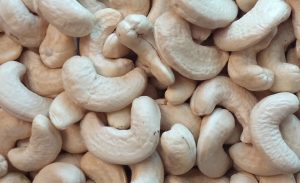 Cashew nuts W180